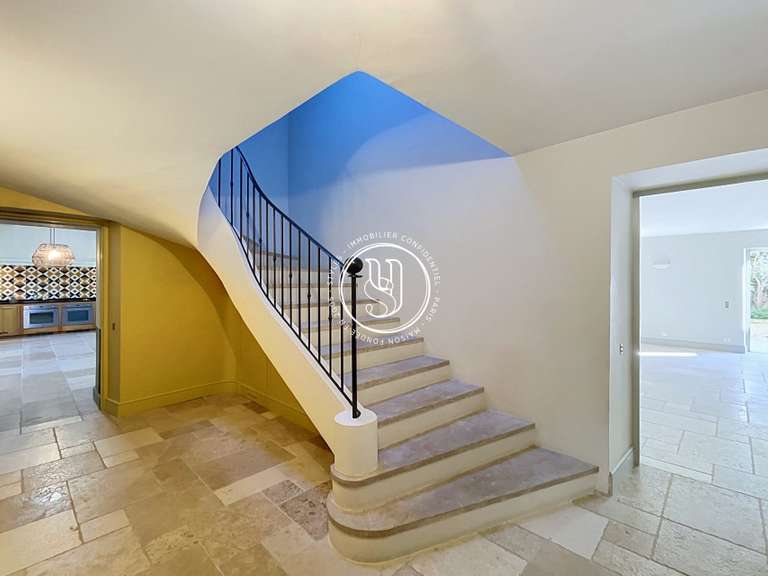 Maison Saint-Rémy-de-Provence - 5 chambres - 210m²