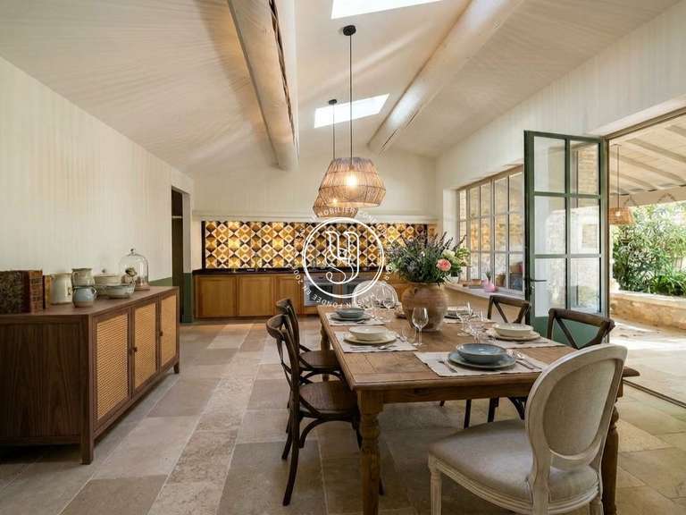 Maison Saint-Rémy-de-Provence - 5 chambres - 210m²