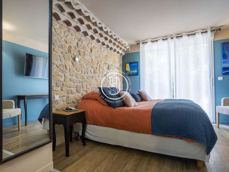 Maison Uzès - 9 chambres - 397m²
