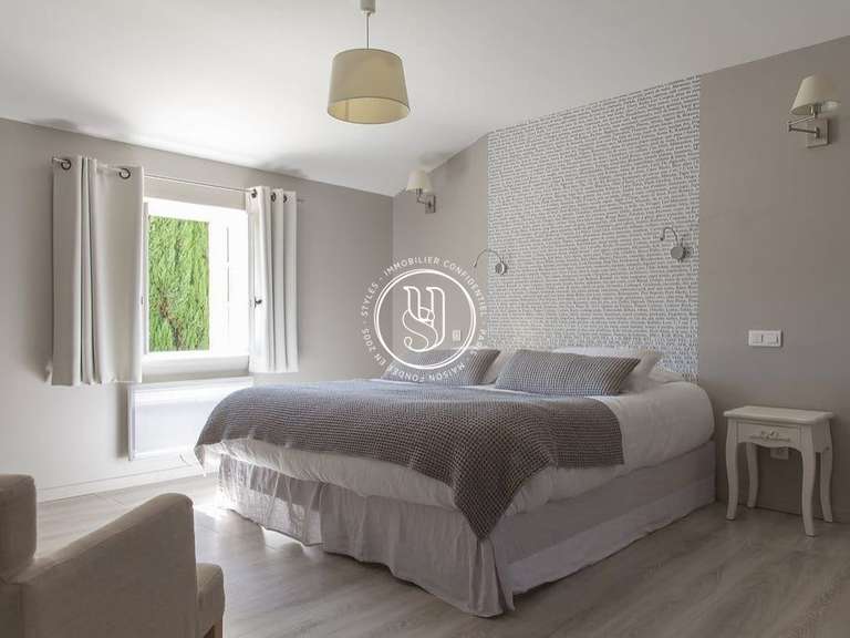 Maison Uzès - 9 chambres - 397m²
