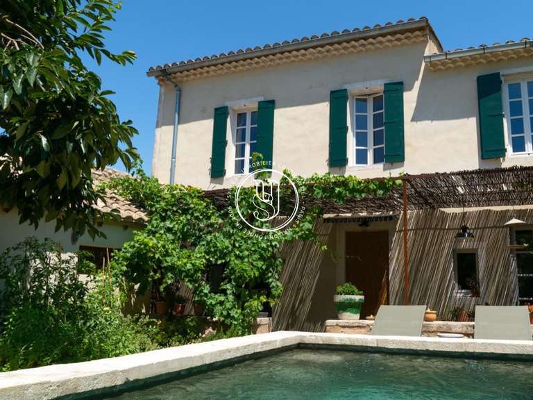 Maison Saint-Rémy-de-Provence - 3 chambres - 145m²