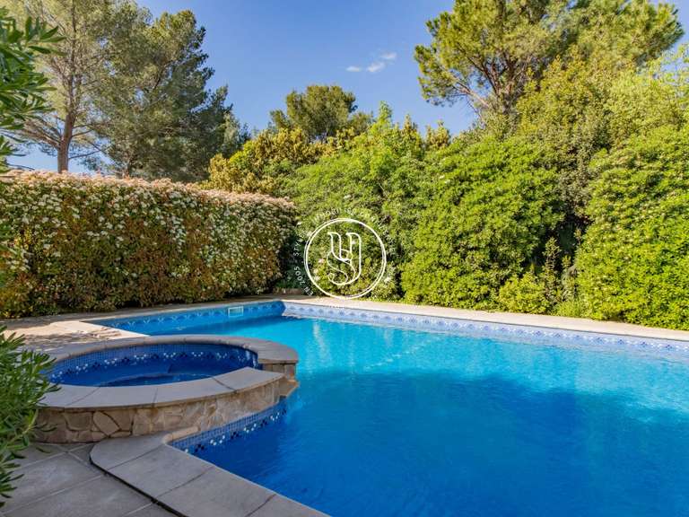 Maison Montpellier - 8 chambres - 307m²