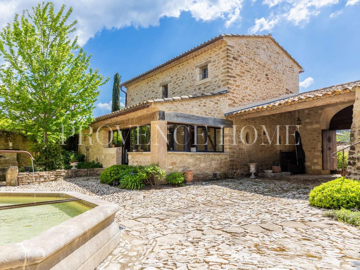House Oppède
