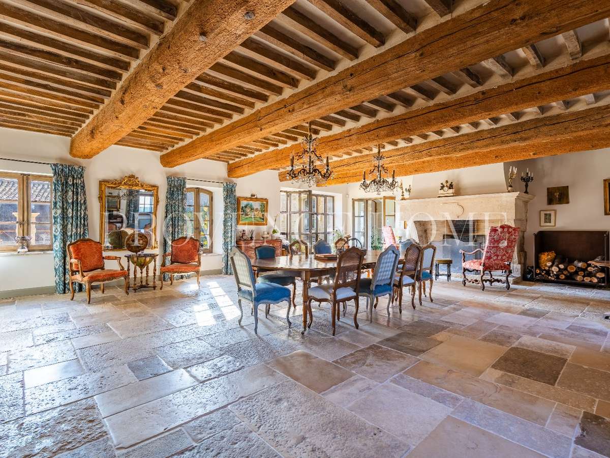 House Oppède