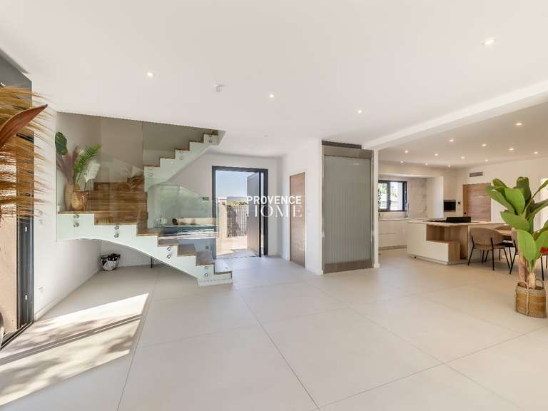 Maison Oppède - 3 chambres - 160m²