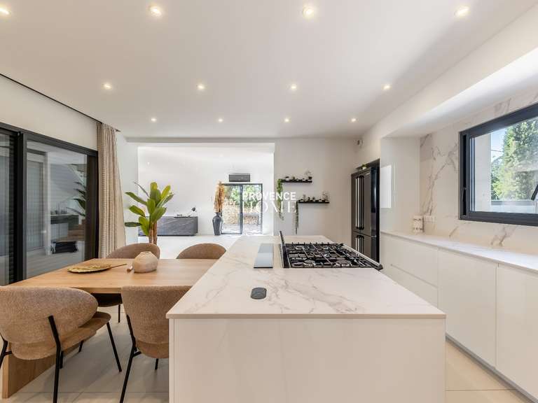 Maison Oppède - 3 chambres - 160m²