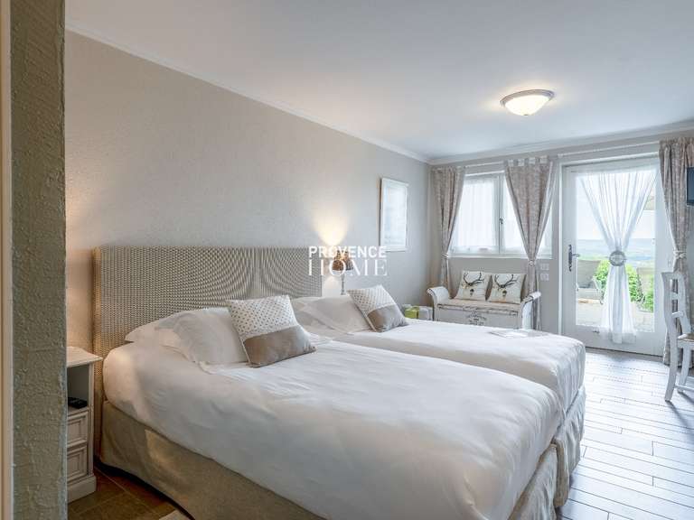 House Bonnieux - 8 bedrooms - 300m²