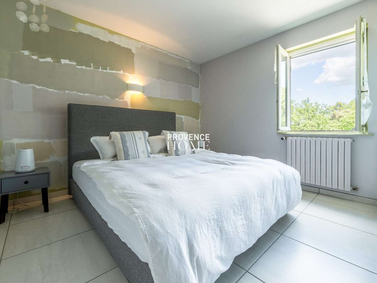 House Bonnieux