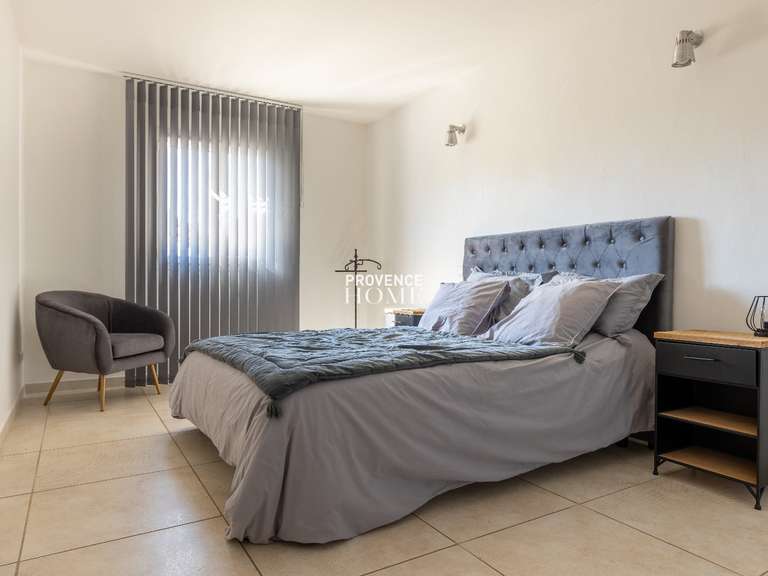 House Cabrières-d'Avignon - 4 bedrooms - 270m²