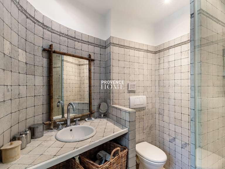 Maison Roussillon - 6 chambres - 255m²
