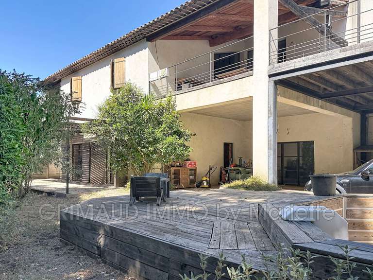 Maison La Môle - 3 chambres - 278m²