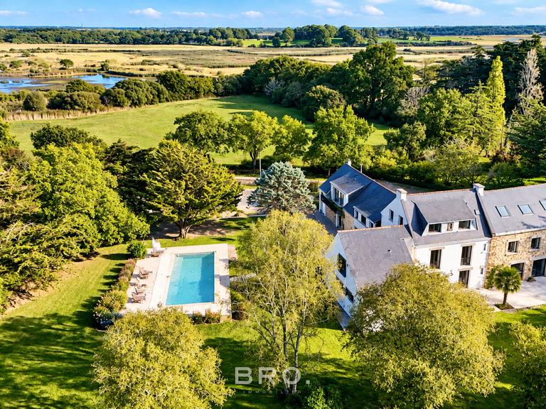 Maison Surzur - 5 chambres - 279m²