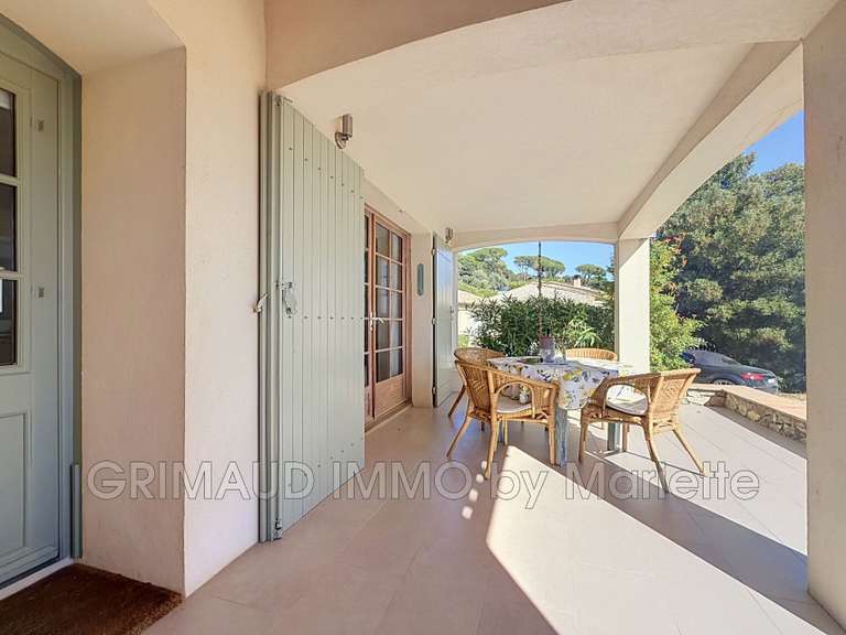 Maison Plan-de-la-Tour - 4 chambres - 145m²