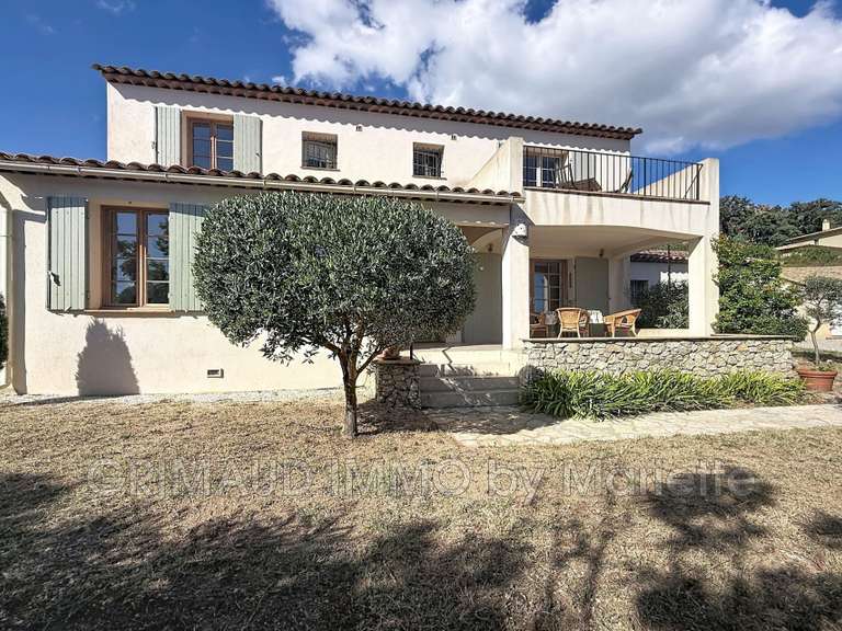 Maison Plan-de-la-Tour - 4 chambres - 145m²