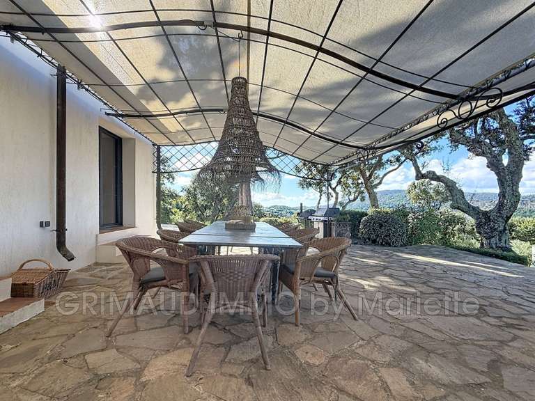 Maison La Garde-Freinet - 5 chambres - 152m²