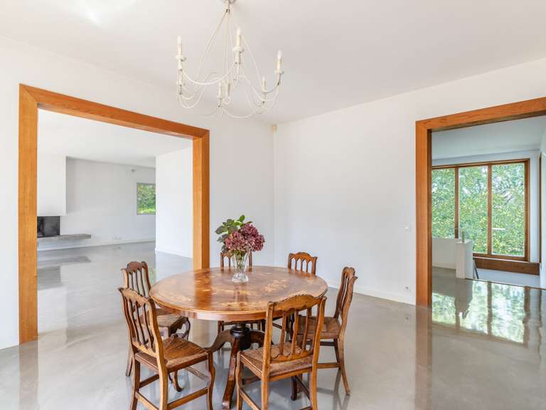 Maison Bassussarry - 5 chambres - 329m²