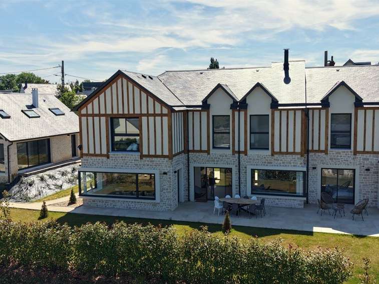 Maison Trouville-sur-Mer - 5 chambres - 372m²