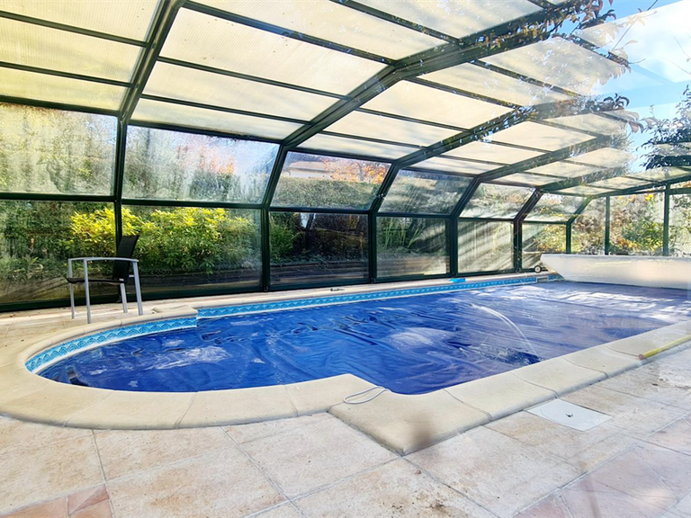 Maison Pont-l'Évêque - 4 chambres - 235m²