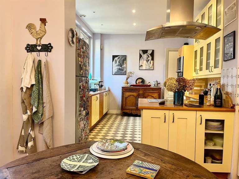 House Mont-Saint-Aignan - 6 bedrooms - 242m²