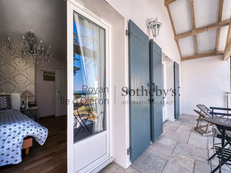 Maison Saint-Trojan-les-Bains - 5 chambres - 130m²
