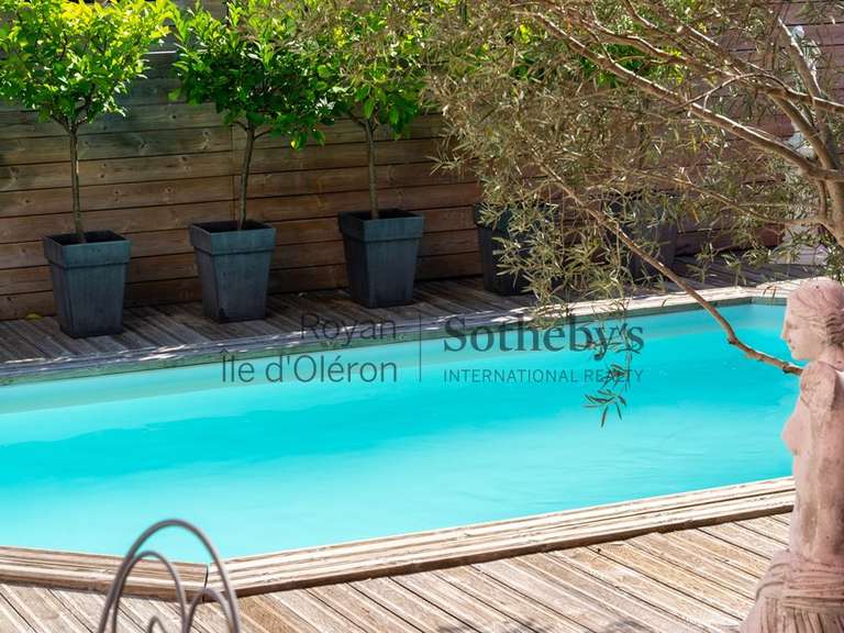 Maison Saint-Trojan-les-Bains - 5 chambres - 130m²