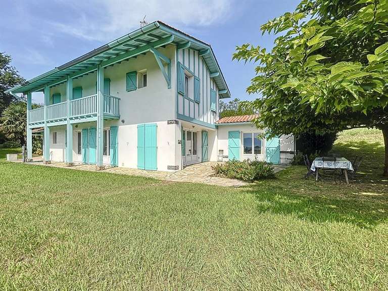 Maison Urrugne - 5 chambres - 163m²