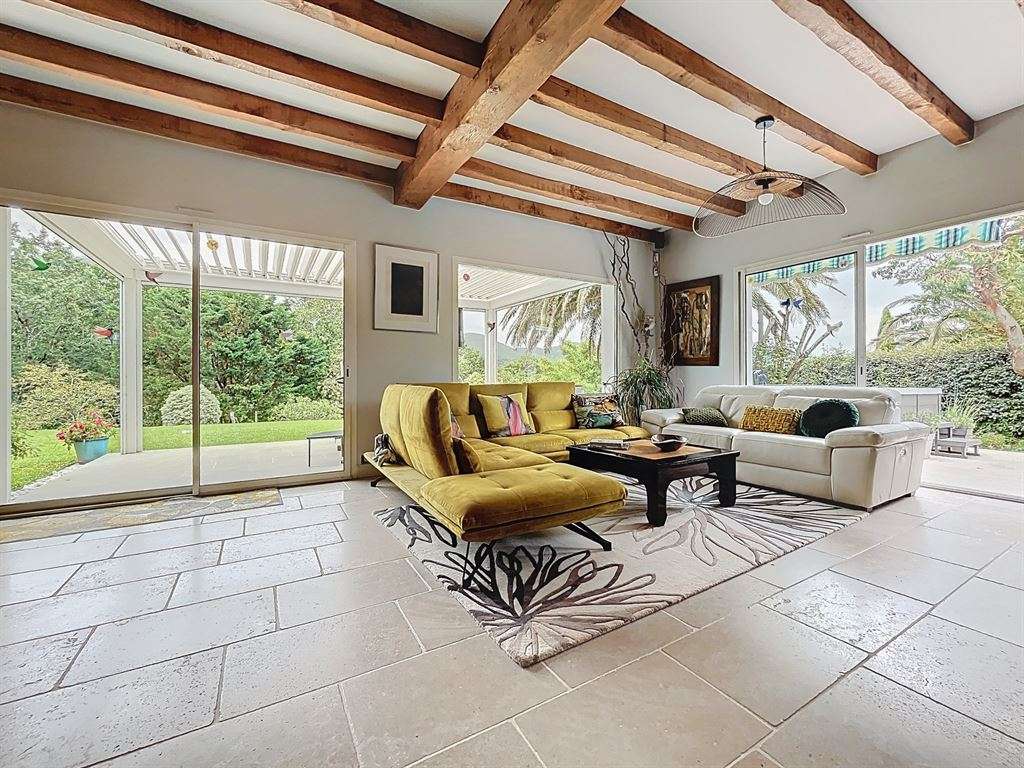 Maison Ascain