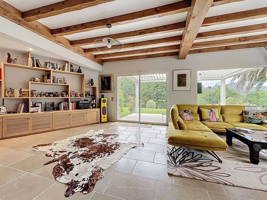 Maison Ascain
