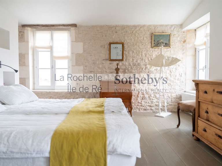Maison Sainte-Marie-de-Ré - 5 chambres - 320m²