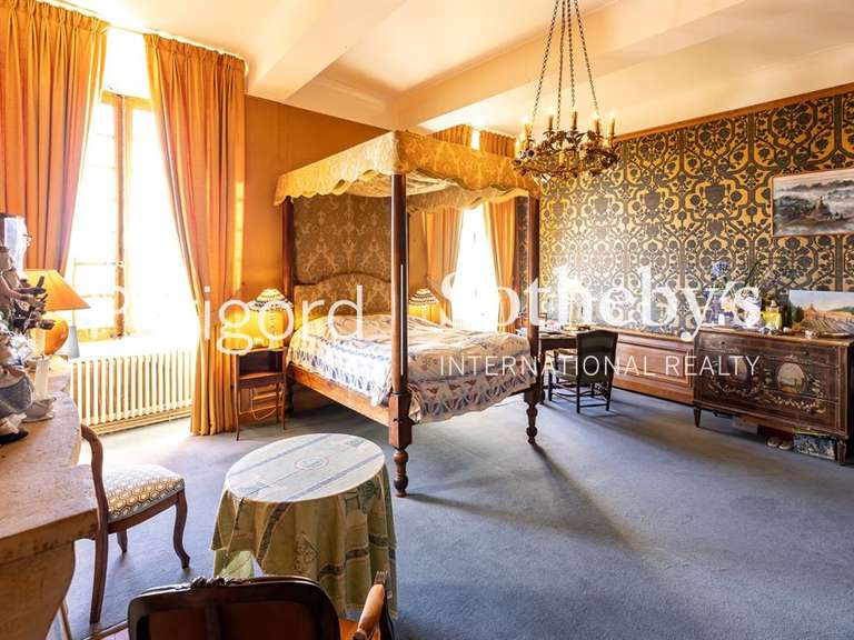 House Saint-Laurent-Des-Bâtons - 10 bedrooms - 500m²