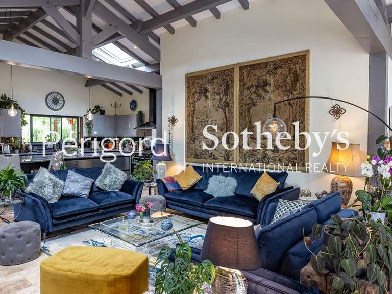 Maison Les Eyzies - 8 chambres - 449m²