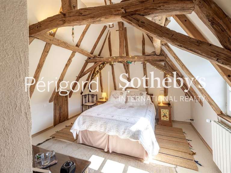 Maison Les Eyzies - 8 chambres - 449m²
