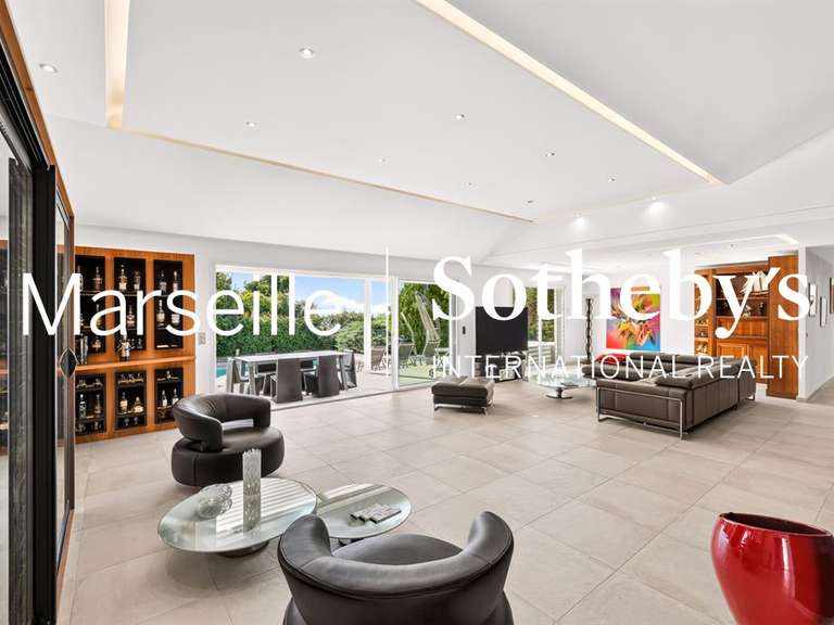 Maison Marseille 13e - 4 chambres - 251m²