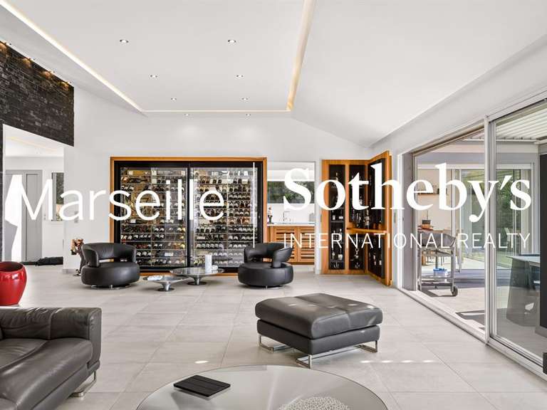 Maison Marseille 13e - 4 chambres - 251m²