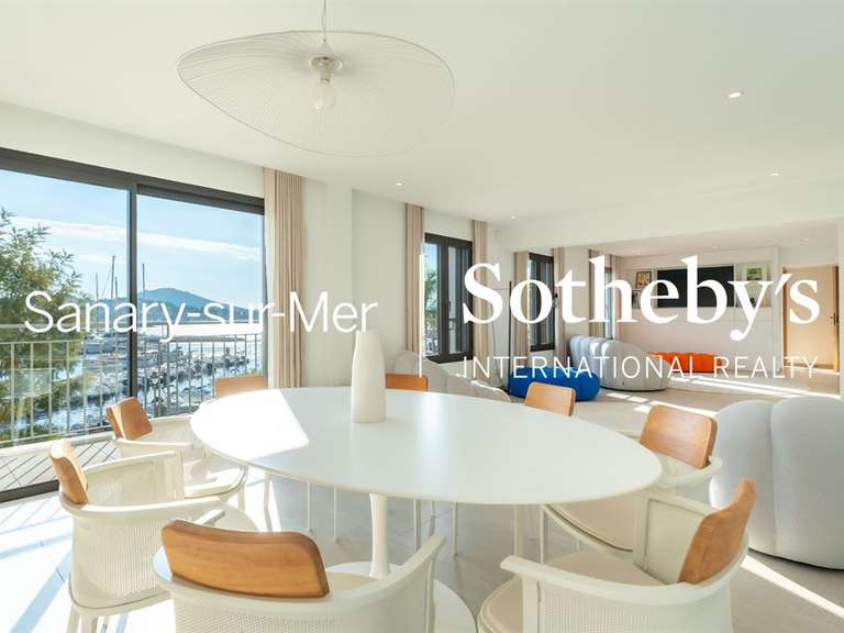 Maison Sanary-sur-Mer - 4 chambres - 260m²