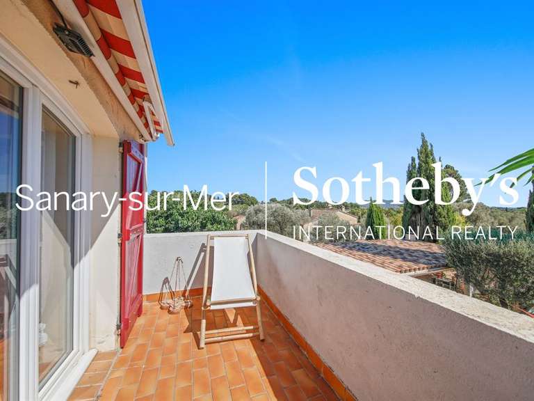 Maison Sanary-sur-Mer - 4 chambres - 142m²