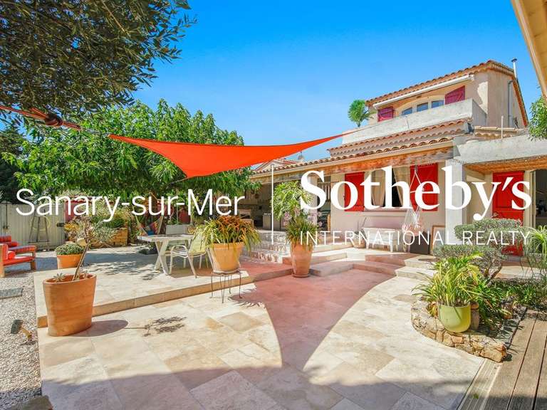 Maison Sanary-sur-Mer - 4 chambres - 142m²
