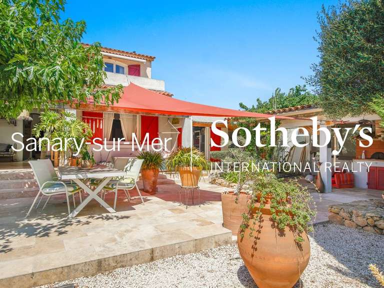 Maison Sanary-sur-Mer - 4 chambres - 142m²