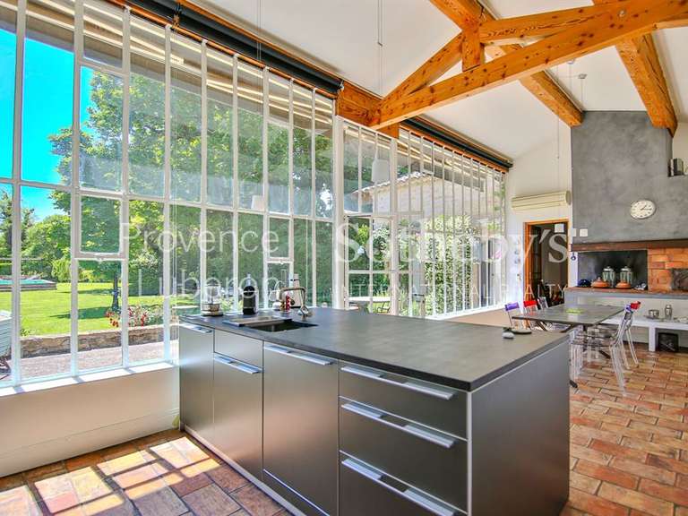 Maison Althen-des-Paluds - 5 chambres - 280m²