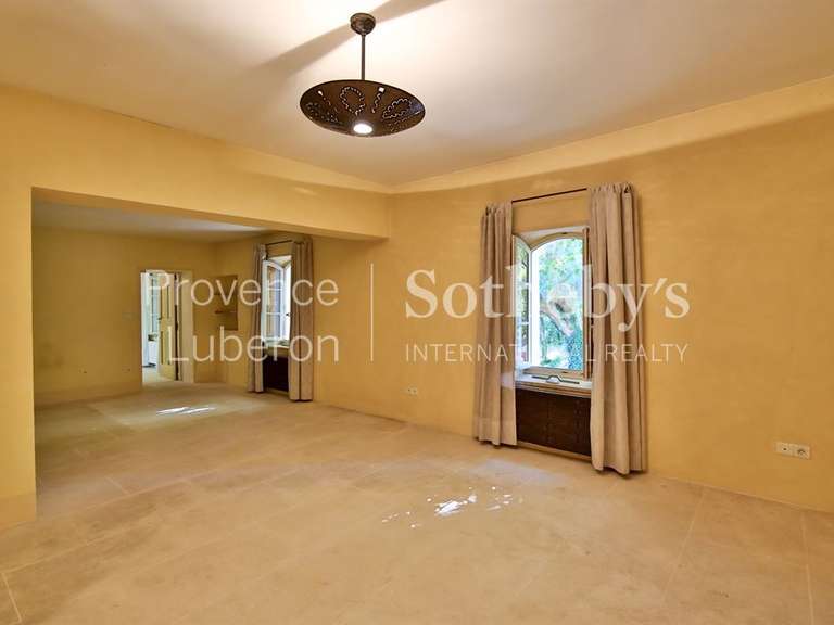 Maison Joucas - 7 chambres - 378m²
