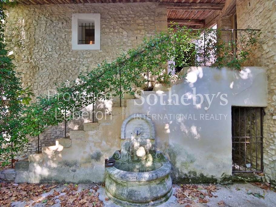 Maison Joucas