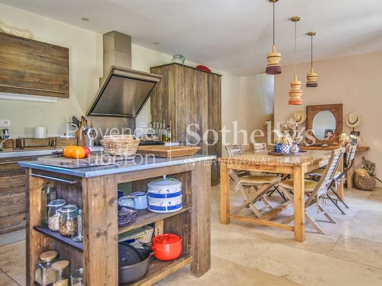 Maison Murs - 4 chambres - 200m²