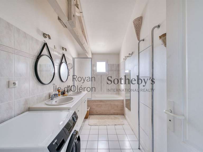 Maison Meschers-sur-Gironde - 3 chambres - 120m²