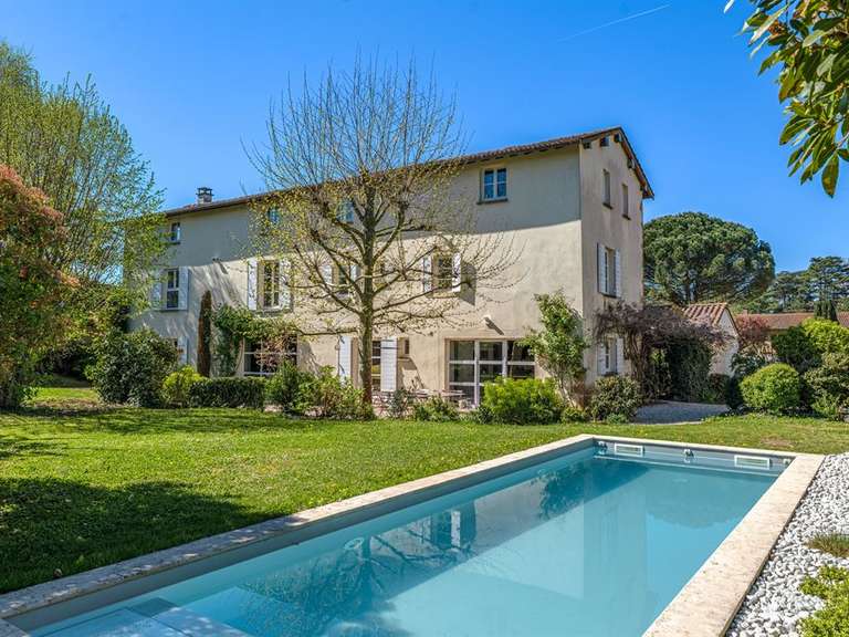 Maison Chasselay - 7 chambres - 360m²
