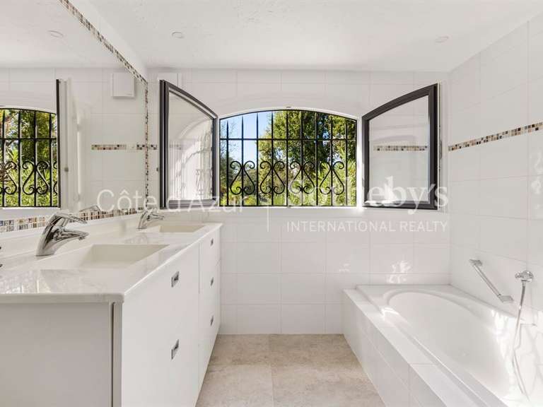 Maison Mougins - 4 chambres - 184m²