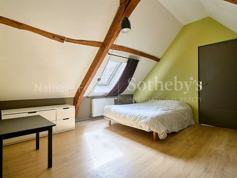 Maison Sainghin-en-Mélantois - 5 chambres - 220m²