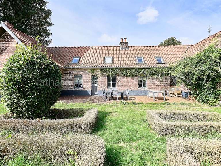 Maison Sainghin-en-Mélantois - 5 chambres - 220m²