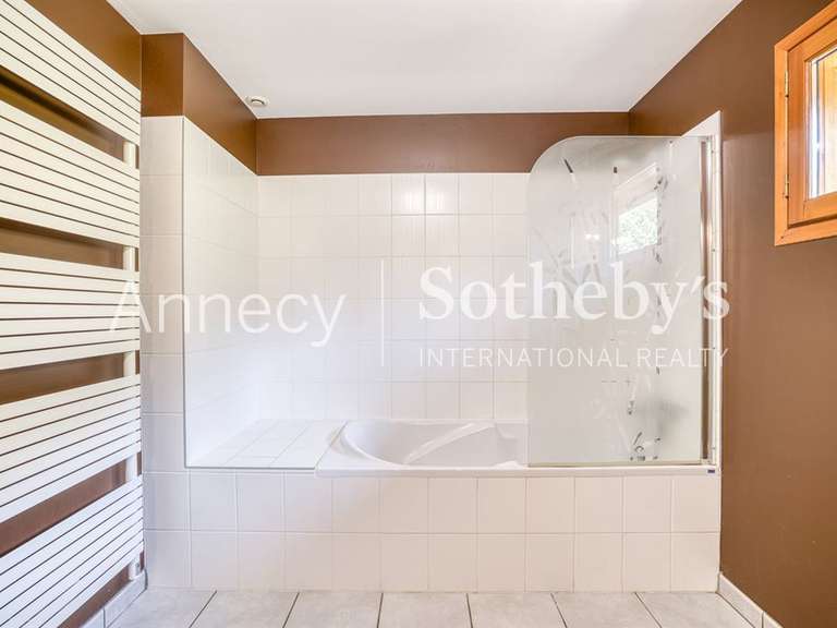Maison Annecy - 4 chambres - 162m²