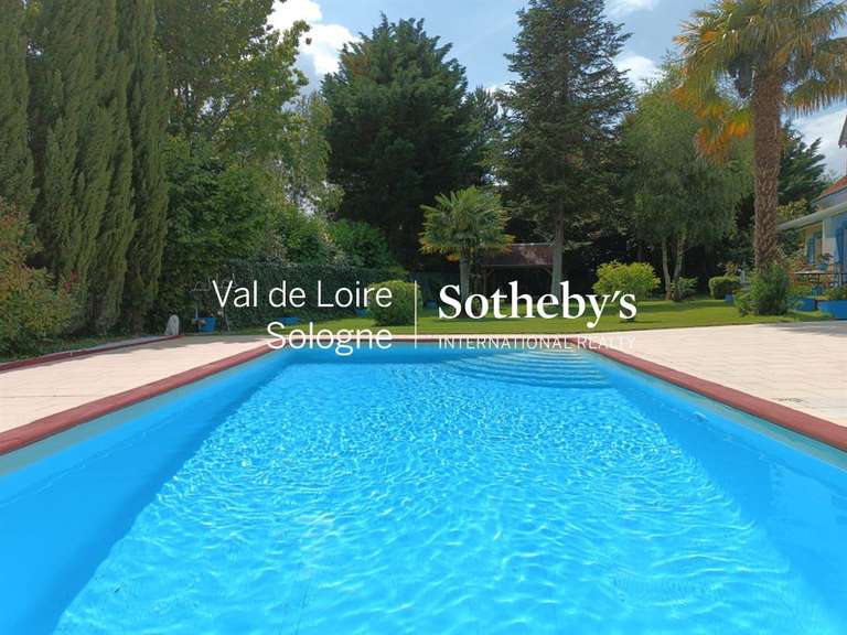 Maison Chémery - 4 chambres - 230m²