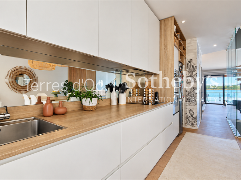 Maison Gruissan - 5 chambres - 220m²